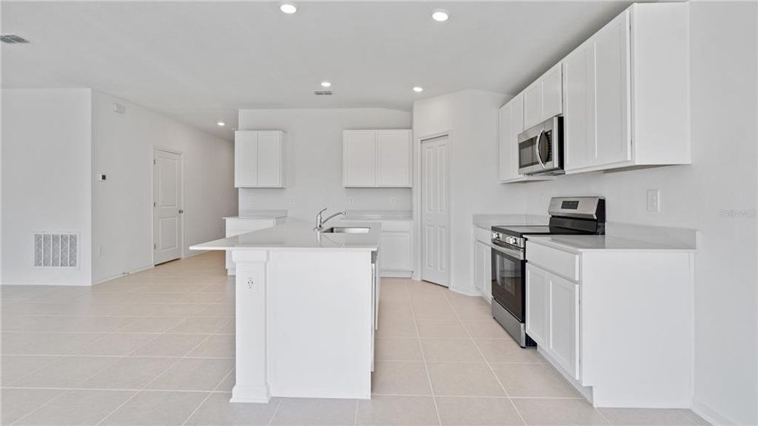 Furnished interior view inside a new home in , Eustis (Image 3).