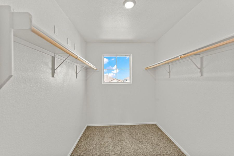 Spacious, unfurnished interior of a new home in Palomino, Manor (Image 32).