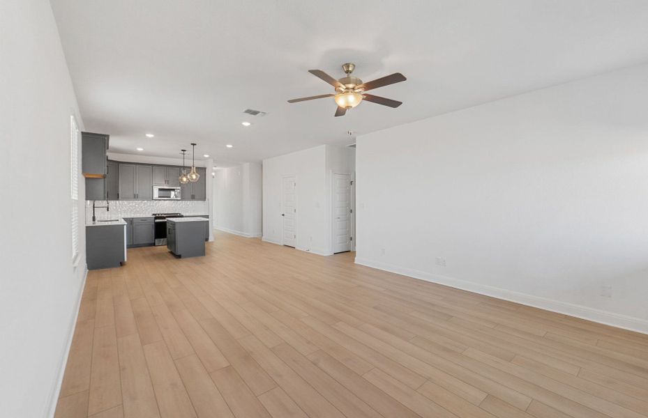 Spacious, unfurnished interior of a new home in Lagos, Manor (Image 15).
