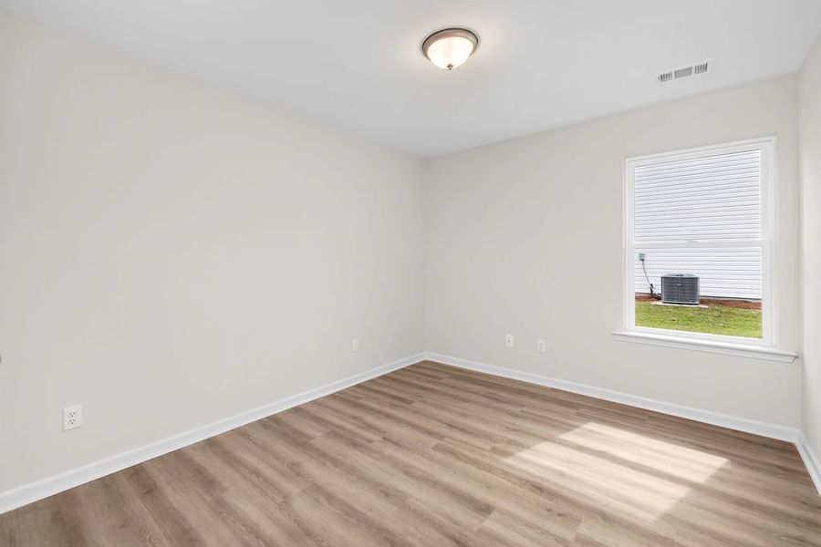 Spacious, unfurnished interior of a new home in Heritage at New Riverside, Bluffton (Image 18).