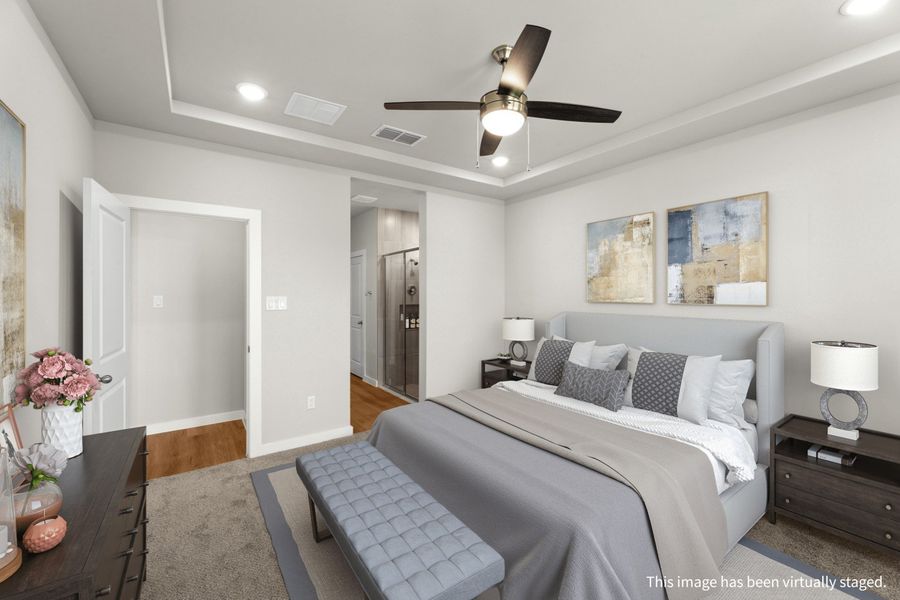 Representative furnished interior of a home built from the Valencia by Hakes Brothers in The Woodlands, Mico (Image 7).