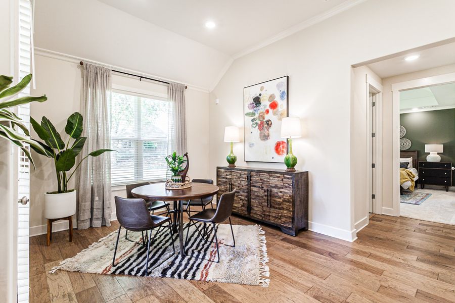 Representative furnished interior of a home built from the Townsend by Grant & Co in Lockwood, Collierville (Image 10).