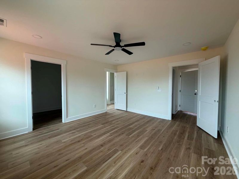 Spacious, unfurnished interior of a new home in , Salisbury (Image 10).