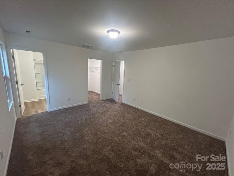 Spacious, unfurnished interior of a new home in , Lancaster (Image 13).