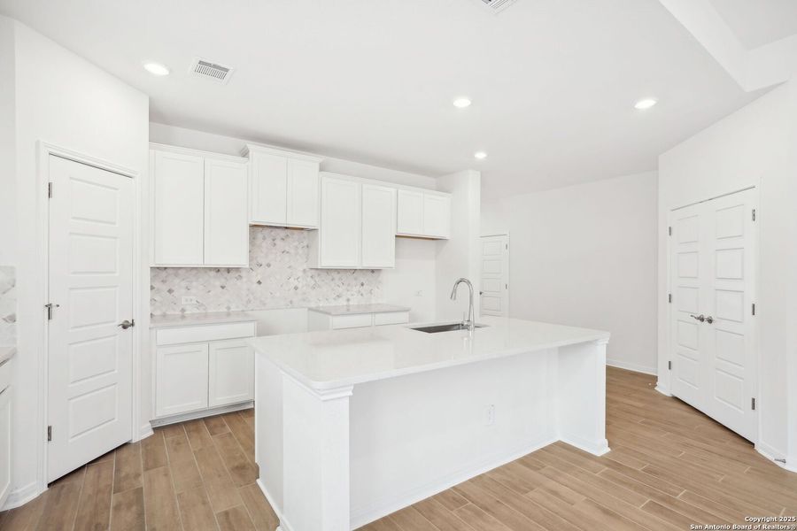 Furnished interior view inside a new home in Carmel Ranch, Schertz (Image 10).