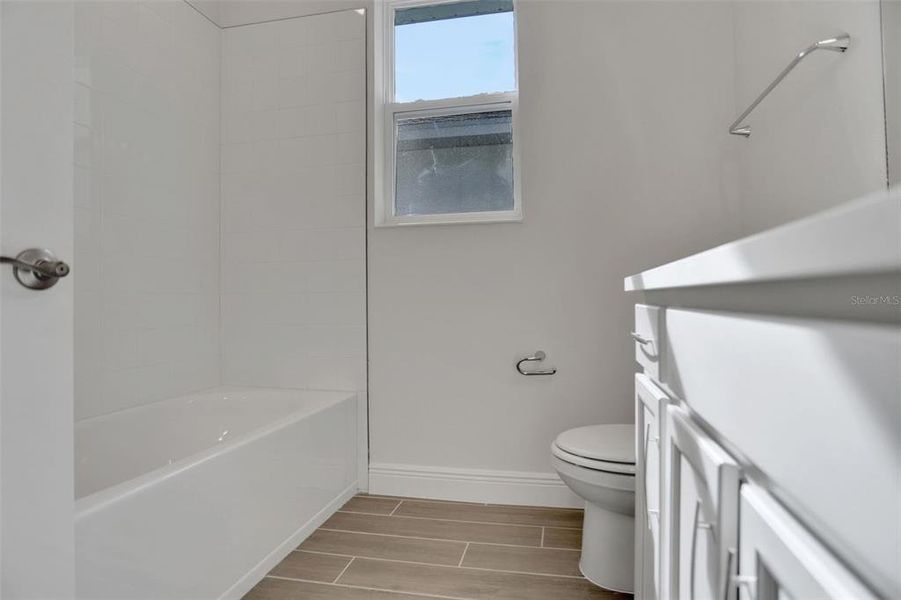 Furnished interior view inside a new home in Seaire, Parrish (Image 9).