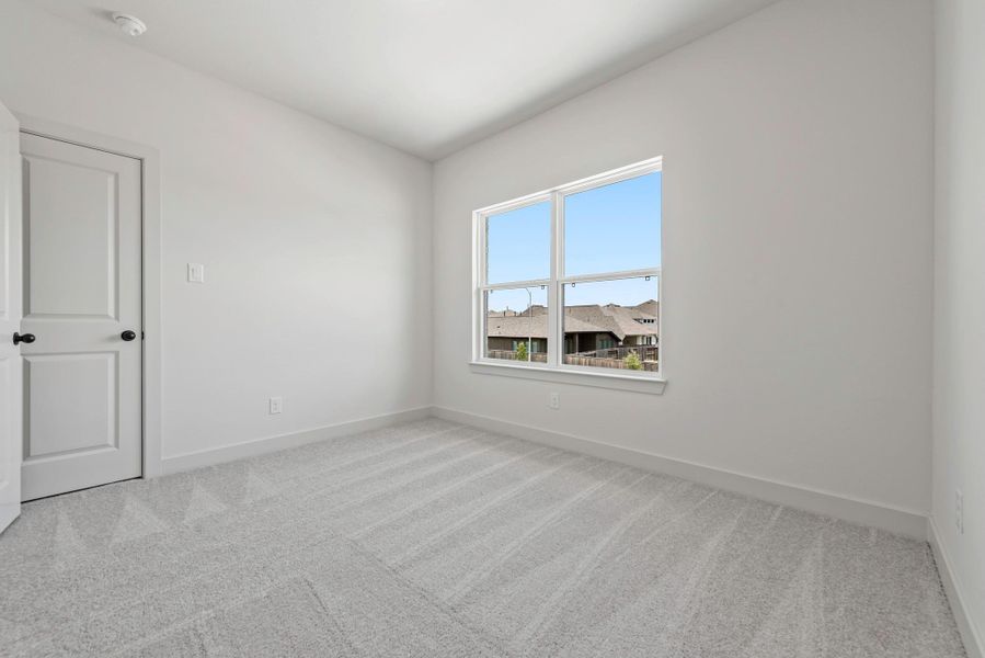 Spacious, unfurnished interior of a new home in Candela, Richmond (Image 16).