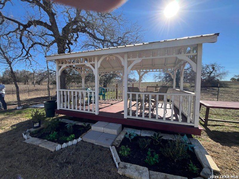 Community amenities in , Stockdale (Image 16).