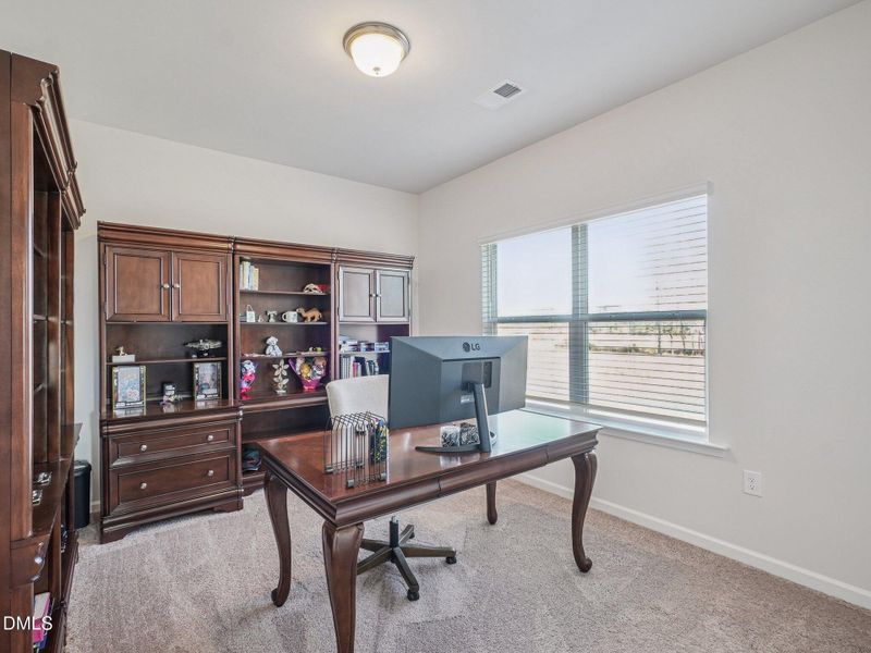 26-web-or-mls-Oriental St-S2412-026