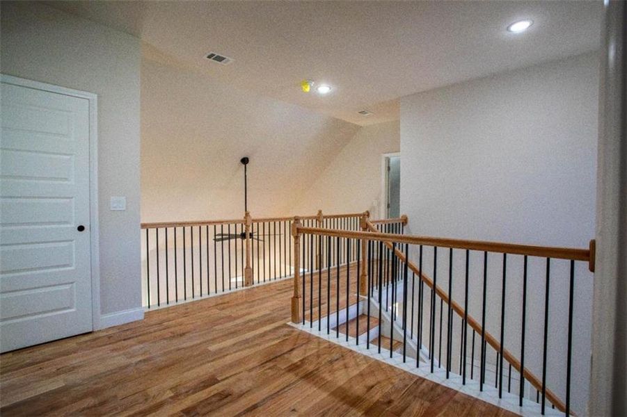 Spacious, unfurnished interior of a new home in , Villa Rica (Image 26).