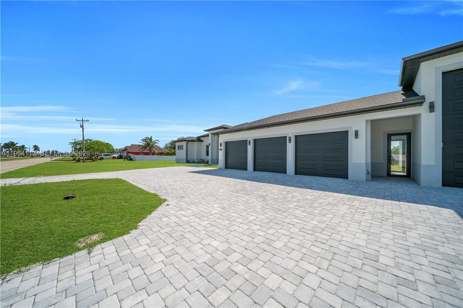 Exterior details and patio area of a home in , Cape Coral (Image 32).