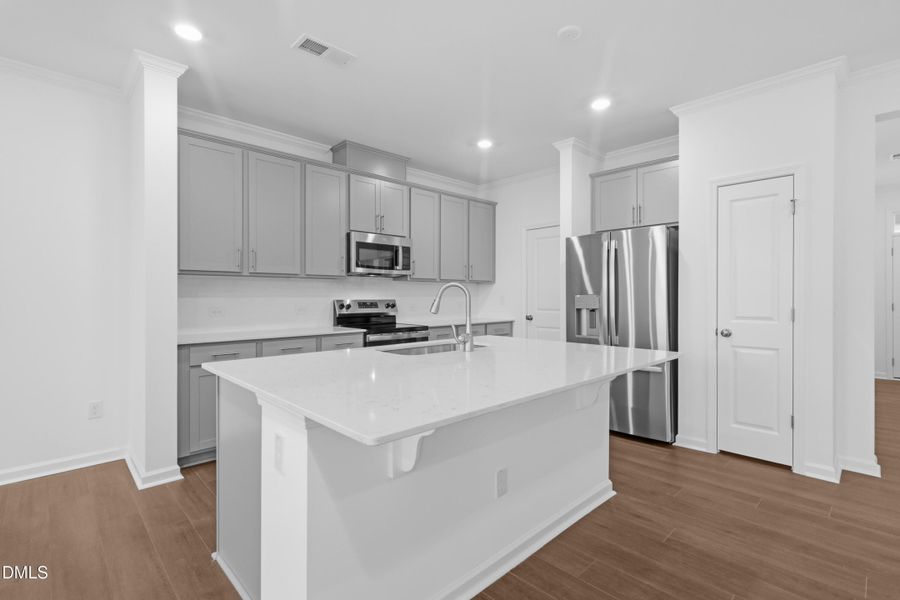 SUN_MyrtleMeadows_Pic_CarsonII-12