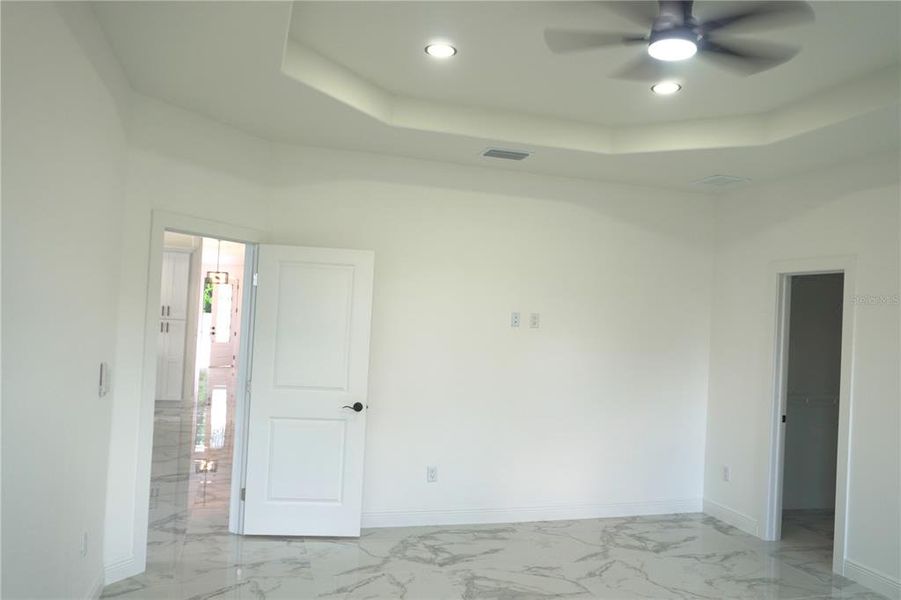 Spacious, unfurnished interior of a new home in , Tampa (Image 56). Spacious, unfurnished interior of a new home in , Tampa (Image 56).