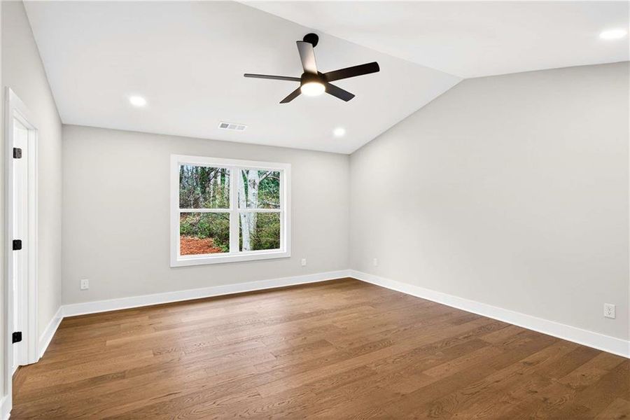 Spacious, unfurnished interior of a new home in , Norcross (Image 16).