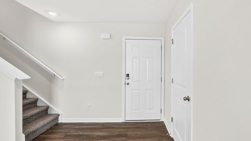 Spacious, unfurnished interior of a new home in Durbin Meadows, Fountain Inn (Image 17). Spacious, unfurnished interior of a new home in Durbin Meadows, Fountain Inn (Image 17).