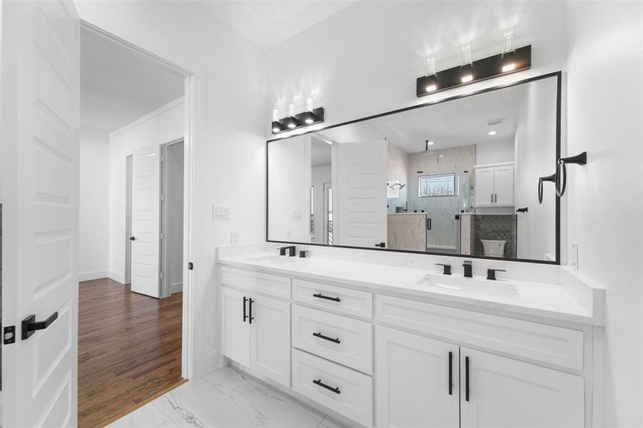 Furnished interior view inside a new home in , Dallas (Image 13).