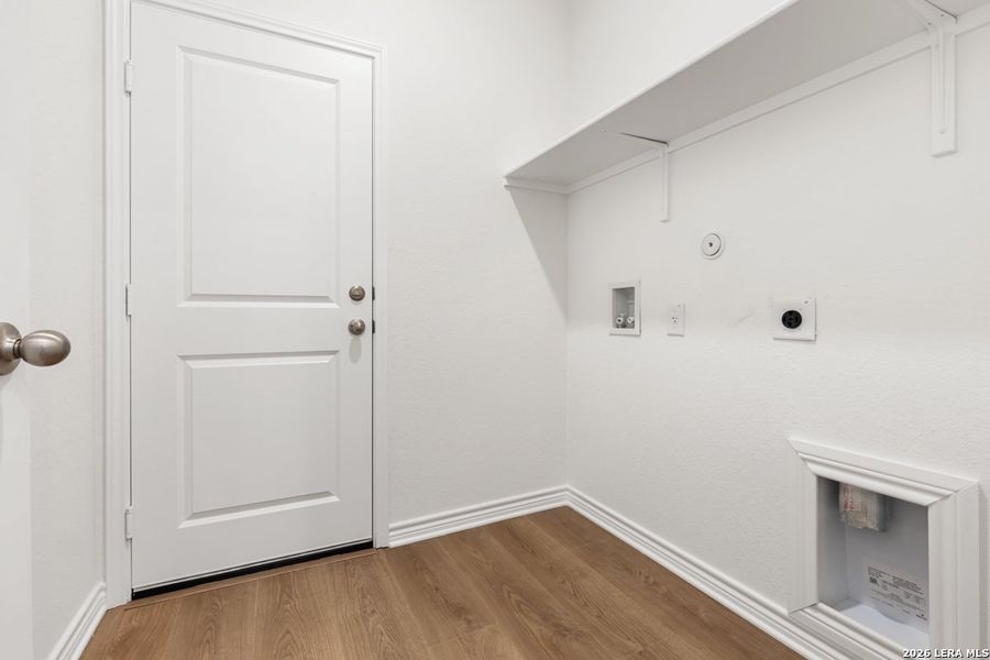 Spacious, unfurnished interior of a new home in The Granary - Heritage Collection, San Antonio (Image 19).