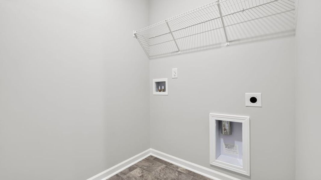 Spacious, unfurnished interior of a new home in Woodglen, Piedmont (Image 37). Spacious, unfurnished interior of a new home in Woodglen, Piedmont (Image 37).