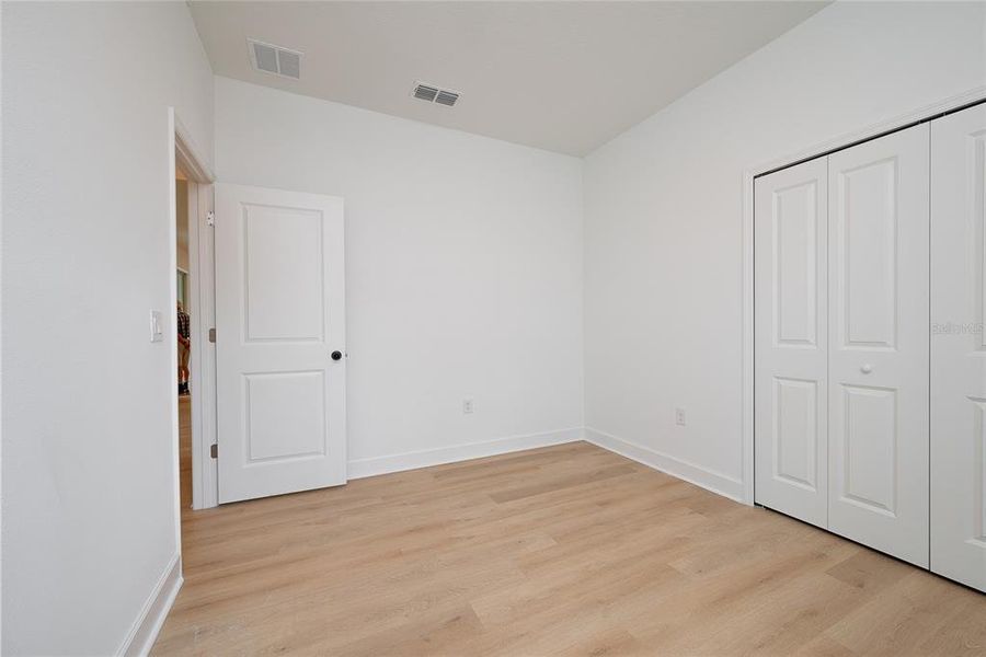 Spacious, unfurnished interior of a new home in , North Port (Image 31).