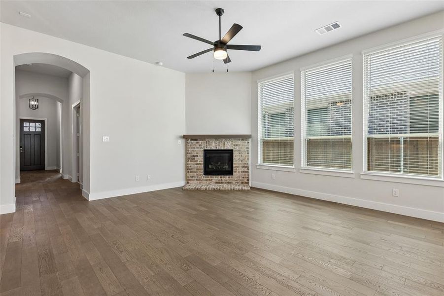 Spacious, unfurnished interior of a new home in , McKinney (Image 24).