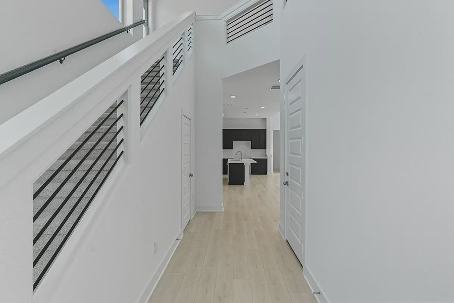 Spacious, unfurnished interior of a new home in Stillwater Ranch, San Antonio (Image 9). Spacious, unfurnished interior of a new home in Stillwater Ranch, San Antonio (Image 9).