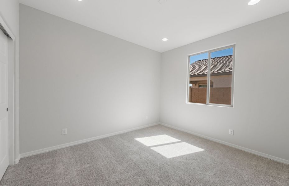Spacious, unfurnished interior of a new home in Artisan at Asante, Surprise (Image 24). Spacious, unfurnished interior of a new home in Artisan at Asante, Surprise (Image 24).