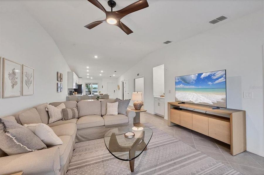 Furnished interior view inside a new home in , Venice (Image 9).