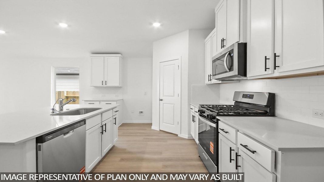 Furnished interior view inside a new home in Medina, Dayton (Image 4).