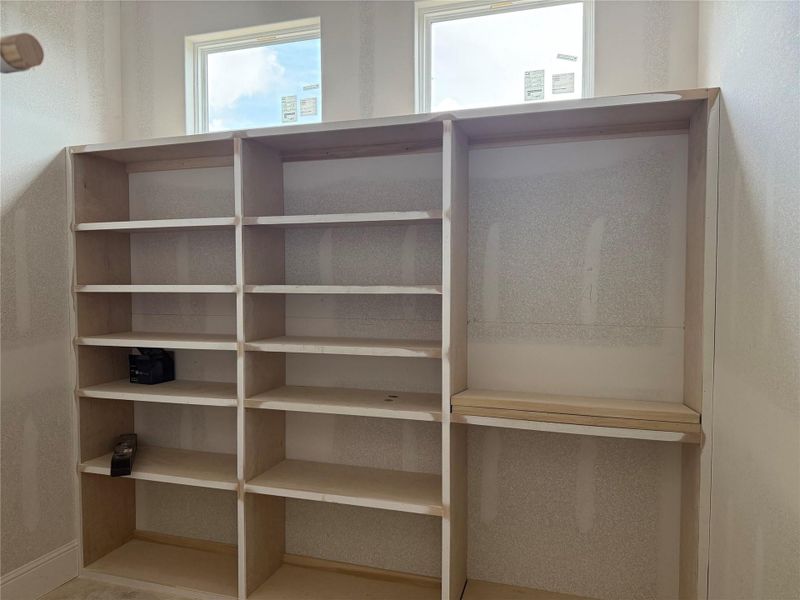 Pantry with built-in shelves! Pantry with built-in shelves!
