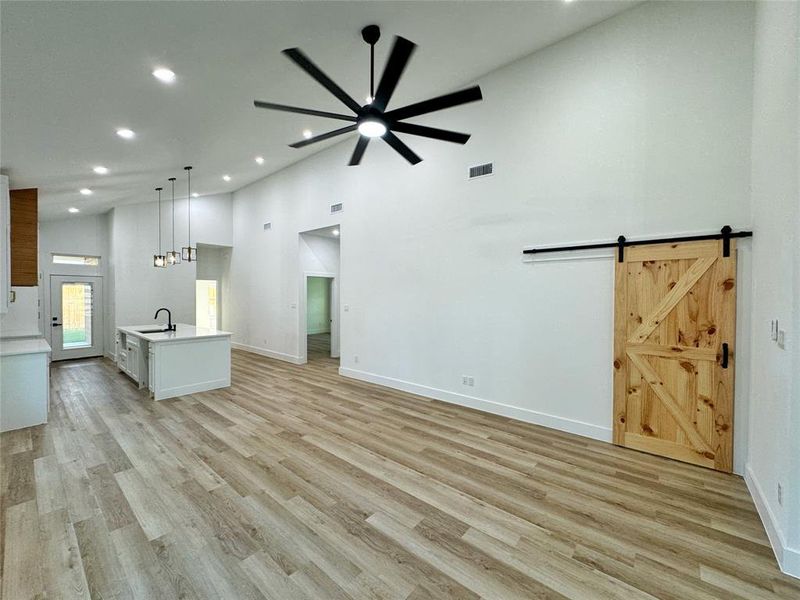 Spacious, unfurnished interior of a new home in , Greenville (Image 20).