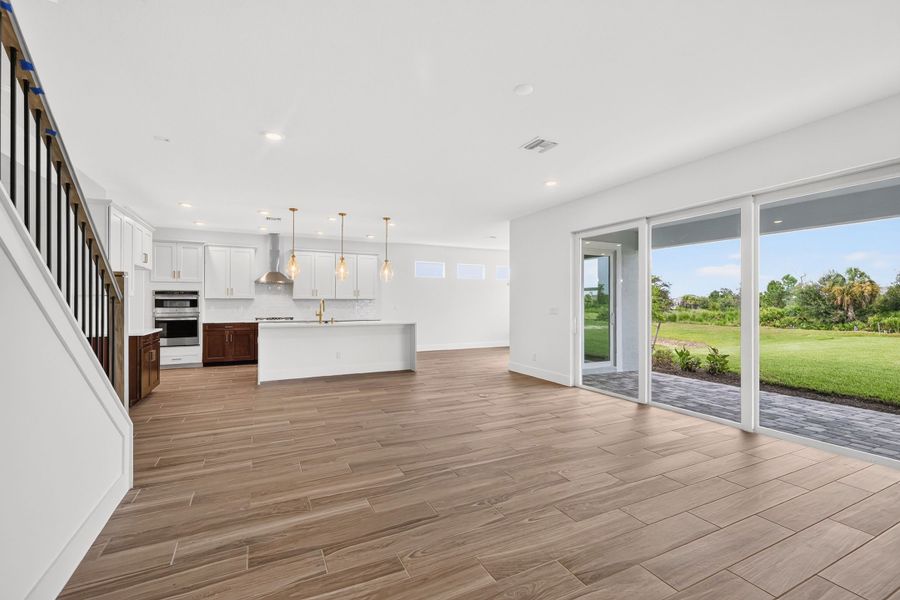 Representative unfurnished interior of a home built from the Jupiter by William Ryan Homes in Tamarack at Two Rivers, Zephyrhills (Image 19).