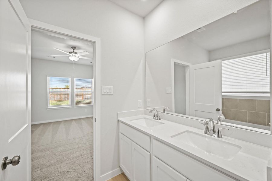 Furnished interior view inside a new home in Magnolia Springs, Montgomery (Image 8).