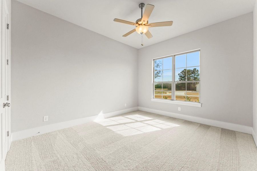 Spacious, unfurnished interior of a new home in Chapel Bend, Montgomery (Image 24).