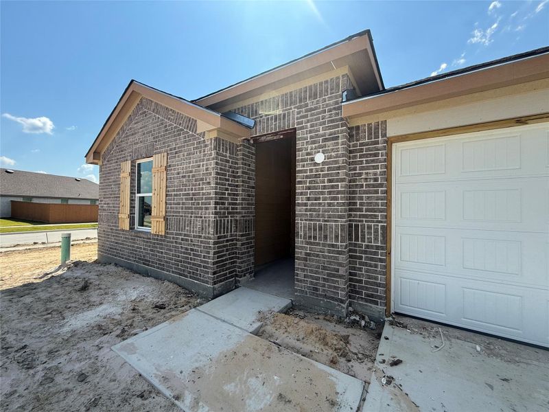 Exterior details and patio area of a home in River Ranch Trails, Dayton (Image 1). Exterior details and patio area of a home in River Ranch Trails, Dayton (Image 1).