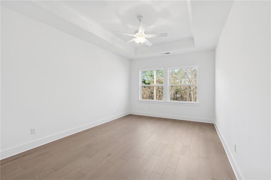 Spacious, unfurnished interior of a new home in Havencroft, Woodstock (Image 16).