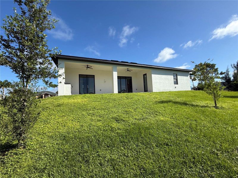 Image 12 of a home in . Image 12 of a home in .