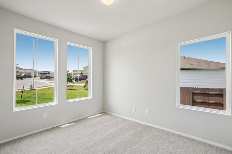 Spacious, unfurnished interior of a new home in Cloverleaf, Austin (Image 23). Spacious, unfurnished interior of a new home in Cloverleaf, Austin (Image 23).