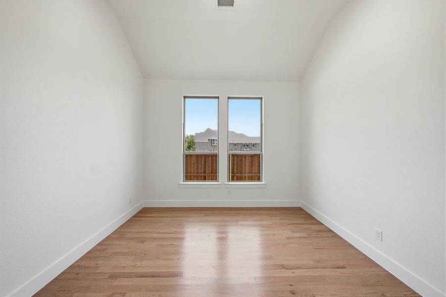 Spacious, unfurnished interior of a new home in Custer Ridge Estates, Allen (Image 19). Spacious, unfurnished interior of a new home in Custer Ridge Estates, Allen (Image 19).