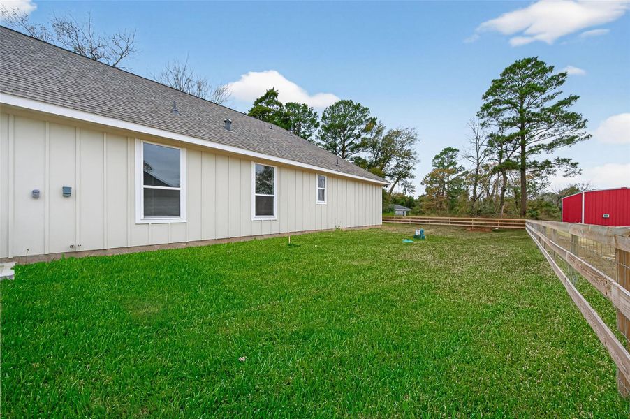 Exterior details and patio area of a home in , Hempstead (Image 28).