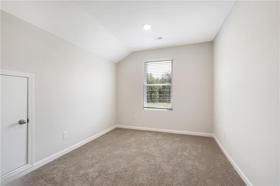 Spacious, unfurnished interior of a new home in Conner Springs, Social Circle (Image 23).