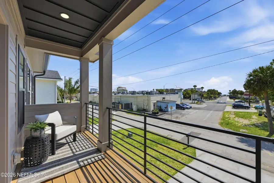 Exterior details and patio area of a home in , Jacksonville Beach (Image 3).