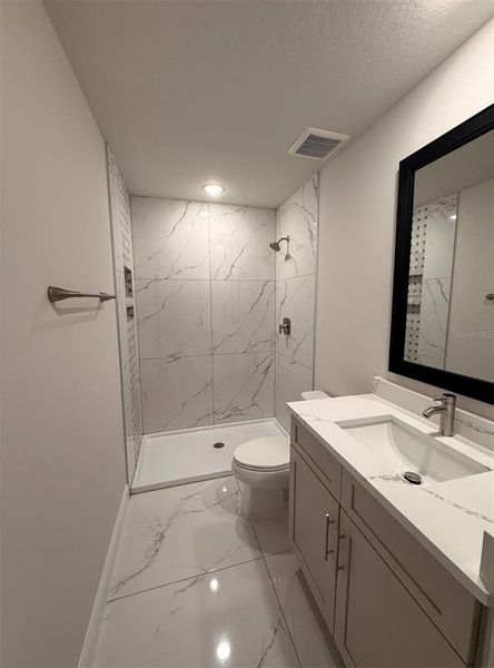 Furnished interior view inside a new home in , Kissimmee (Image 4).