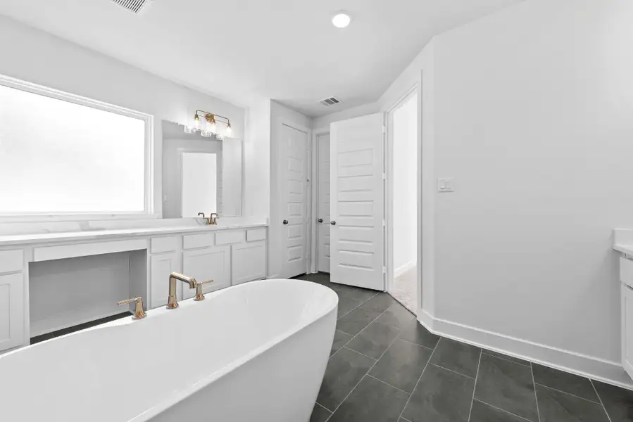 Representative image. Features, specifications, selections and colors may vary.