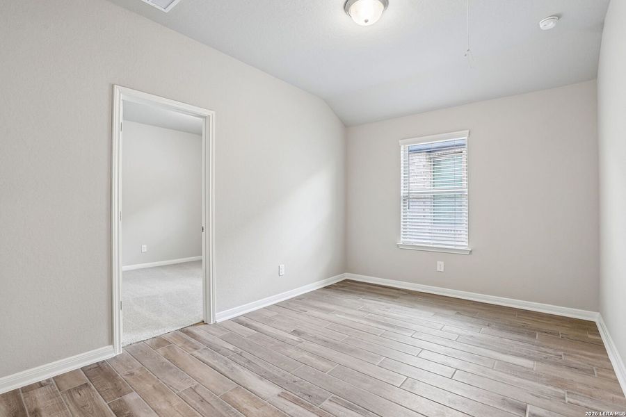 Spacious, unfurnished interior of a new home in Kallison Ranch, San Antonio (Image 34).