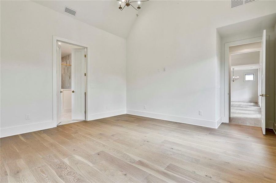 Spacious, unfurnished interior of a new home in Gardens at Arbor Springs, Newnan (Image 37).