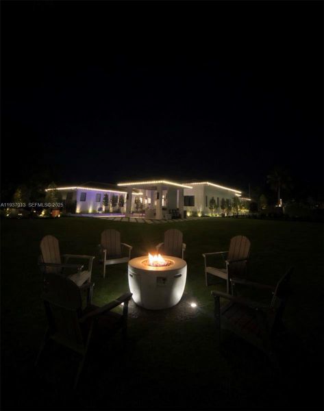 Community amenities in , Palmetto Bay (Image 33).