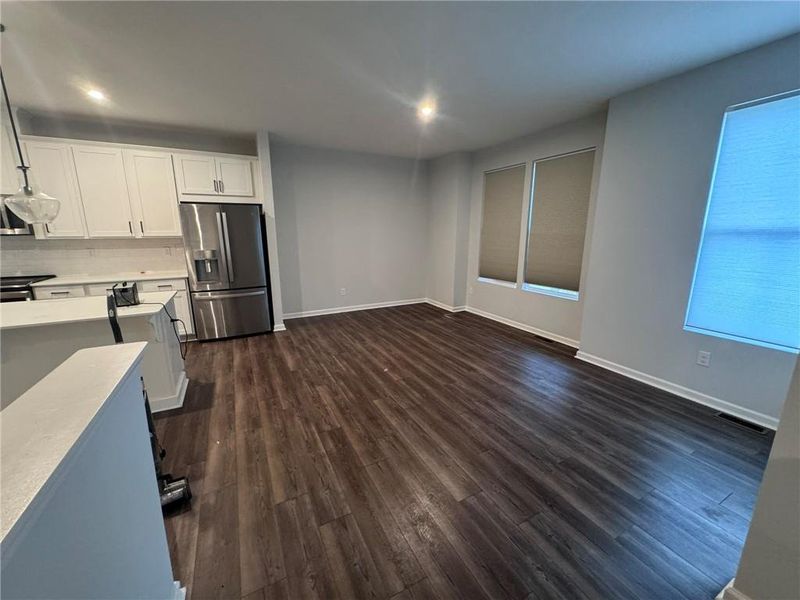 Spacious, unfurnished interior of a new home in , Atlanta (Image 20).