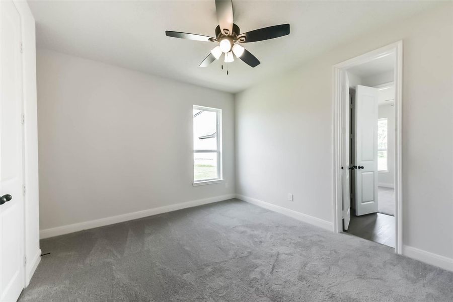 Spacious, unfurnished interior of a new home in , Baytown (Image 30).
