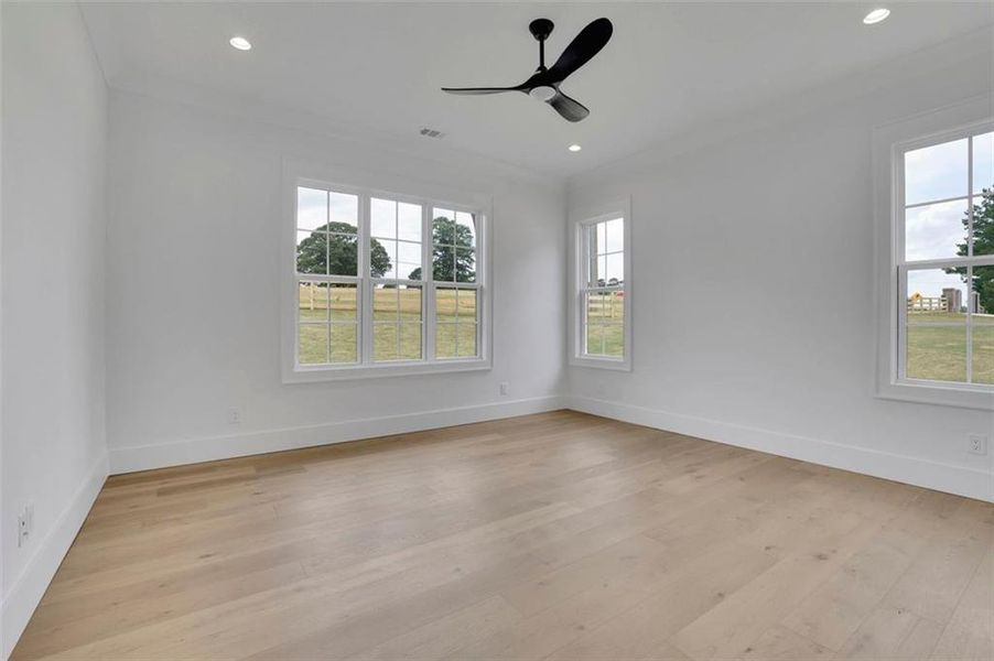 Spacious, unfurnished interior of a new home in , Bethlehem (Image 45).