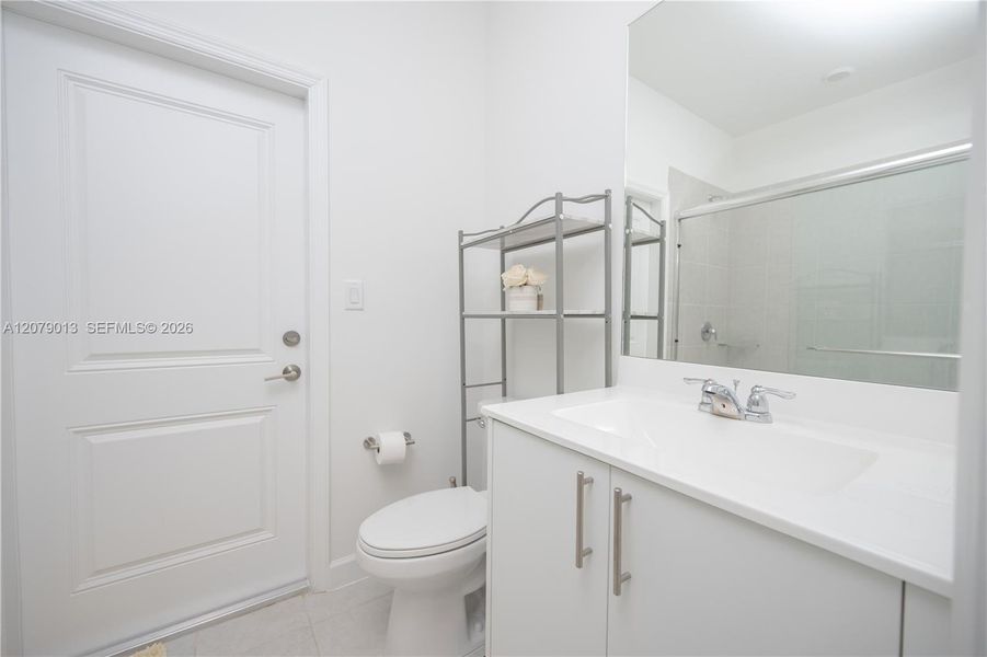 Furnished interior view inside a new home in , Miami (Image 15).